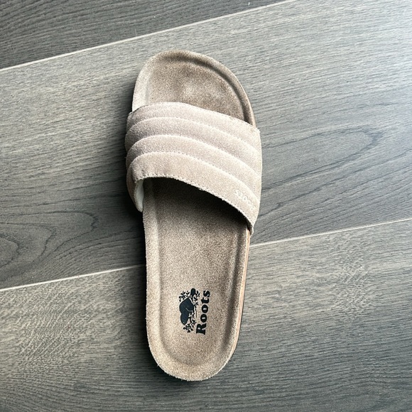 Roots Suede Quilted Slide Sandals Taupe Women Size 9 - Picture 13 of 13